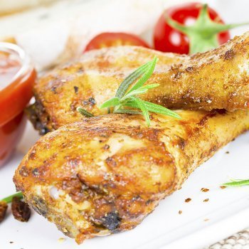 Muslos de pollo asados al microondas, receta rápida