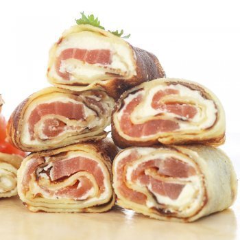 Rollitos de salmón ahumado y queso