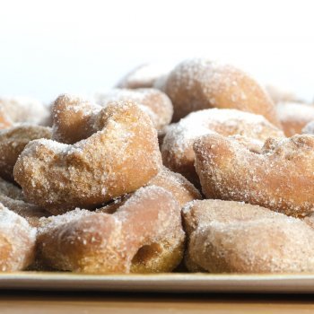 Rosquillas fritas. Receta de dulce casero y económico
