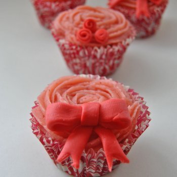 Cupcakes de fresas para regalar a mamá