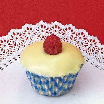 Muffins de frambuesa y chocolate blanco, esponjosa merienda