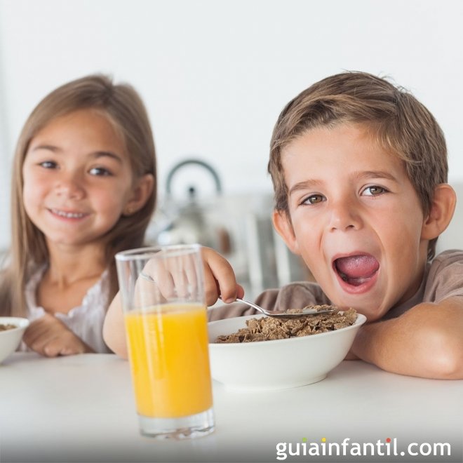 Resultado de imagen de imagenes  en  jpg  desayunando  niños