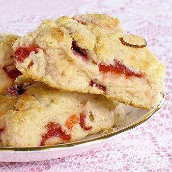 Galletas con trocitos de cereza, receta rápida