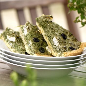 Quiche de espinacas y queso feta. Receta francesa y vegetariana