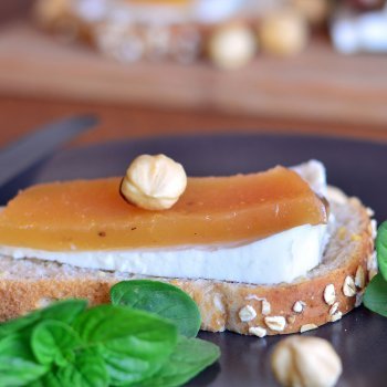 Bocados de queso y membrillo para la merienda de los niños