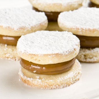 Alfajores de maicena. Receta de postre para niños