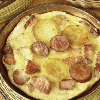 Tortilla de patatas con chorizo. Recetas para niños