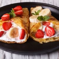 Crepes con frutas. Merienda sana para los niños