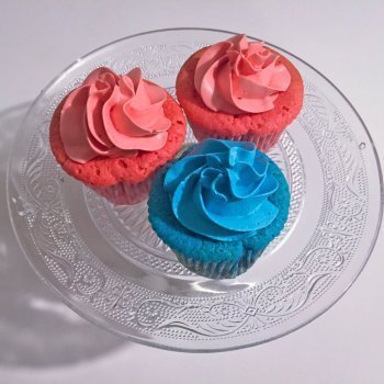 Cupcakes de colores para una fiesta infantil
