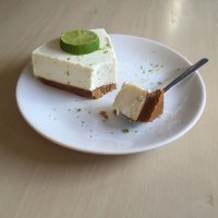 Cheesecake de lima. Tarta con fruta para niños