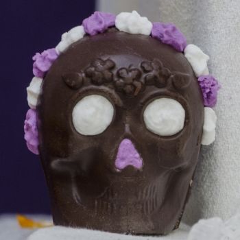 Calaveritas de chocolate mexicanas. Receta para niños
