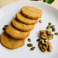 Galletas saladas con queso y orégano. Recetas de aperitivos irresistibles