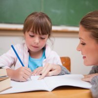 La psoriasis infantil de la cabeza