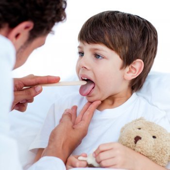 Amigdalitis: dolor de garganta en los niños