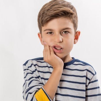 ¿Se deben empastar los dientes de leche?