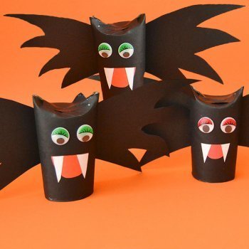 Vampiros cartulinos. Manualidad de Halloween para niños