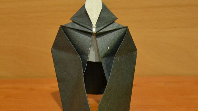 Vídeo de Origami para Halloween. Drácula