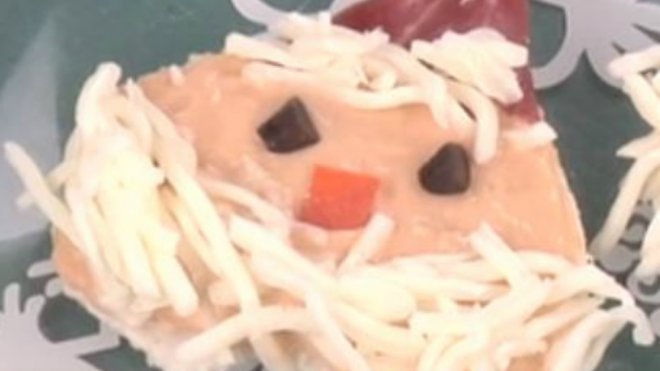 Canapés de Navidad. Aperitivo de Papá Noel para niños