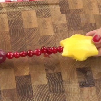 Brochetas de estrella con mango