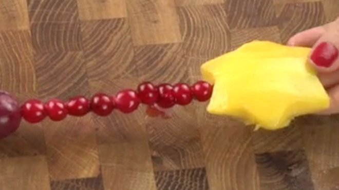 Pincho de estrella con mango. Postre de Navidad