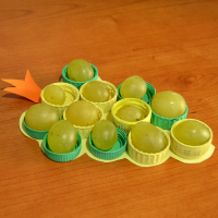 Bandeja para las uvas de Año Nuevo. Manualidades de reciclaje