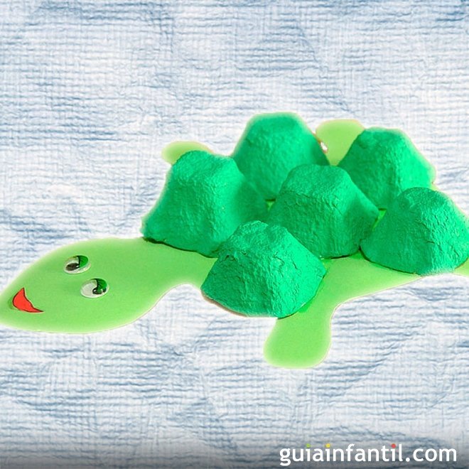 Cómo hacer una tortuga con cajas de huevos para los niños