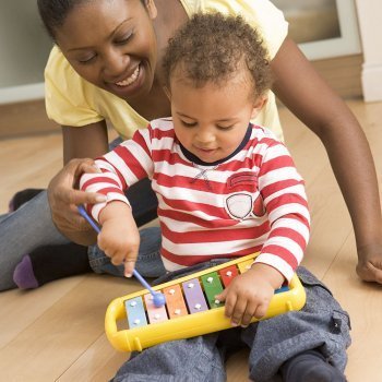 Qué hacer para que el niño se interese por la música