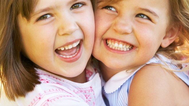 Qué aprendemos de los primeros amigos de la infancia