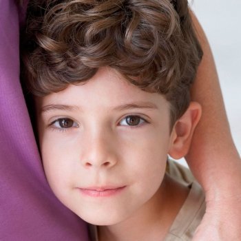 Cómo saber cuándo se está sobreprotegiendo al niño