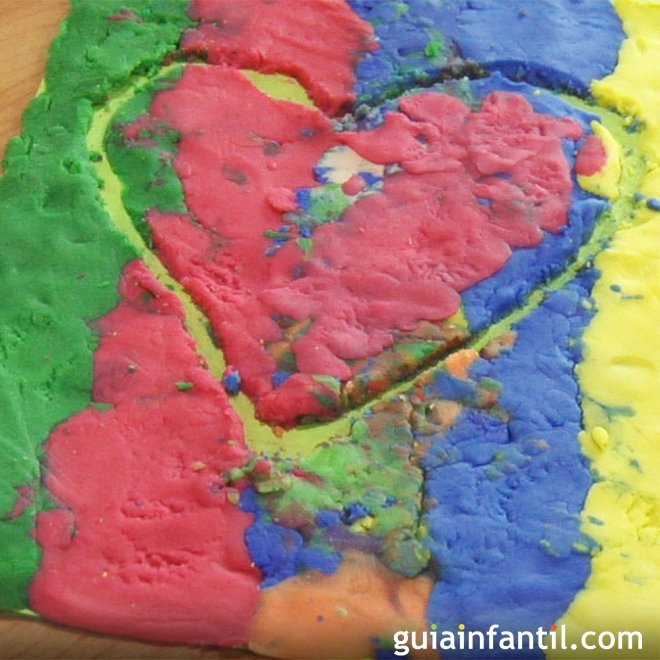 Cómo hacer una tarjeta para el día del padre con plastilina