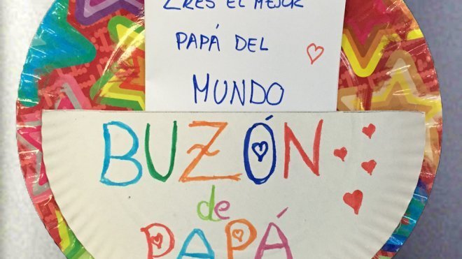 Cómo hacer un buzón de mensajes para el Día del padre