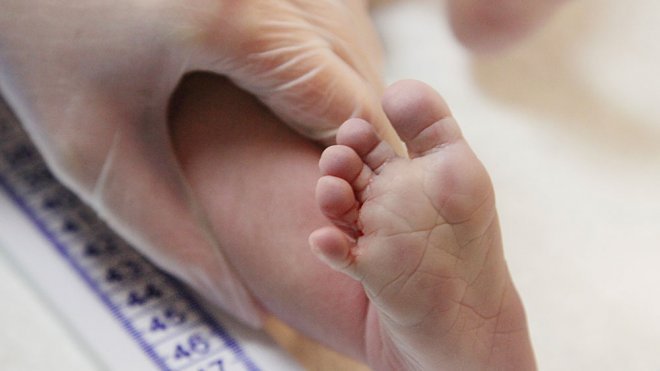 Cómo saber si mi hijo tiene el peso y altura correctos