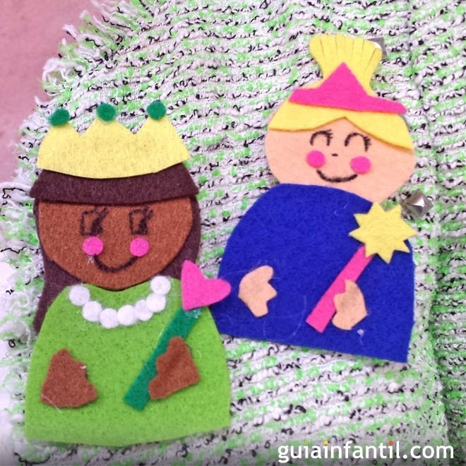 Cómo hacer broches de fieltro con forma de muñeca