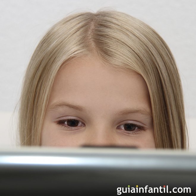 Vídeo sobre el acoso a niños por Internet