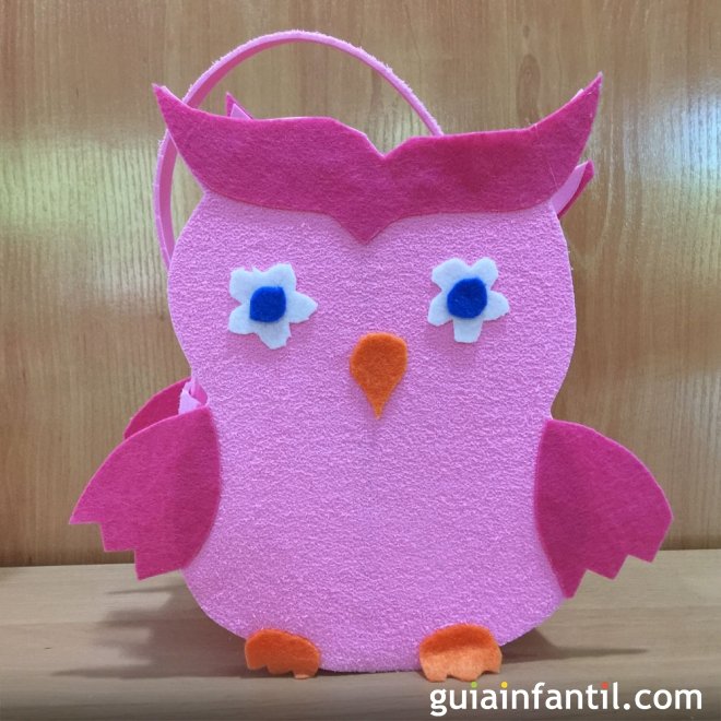 Bolso de fieltro con forma de Búho. Manualidades infantiles