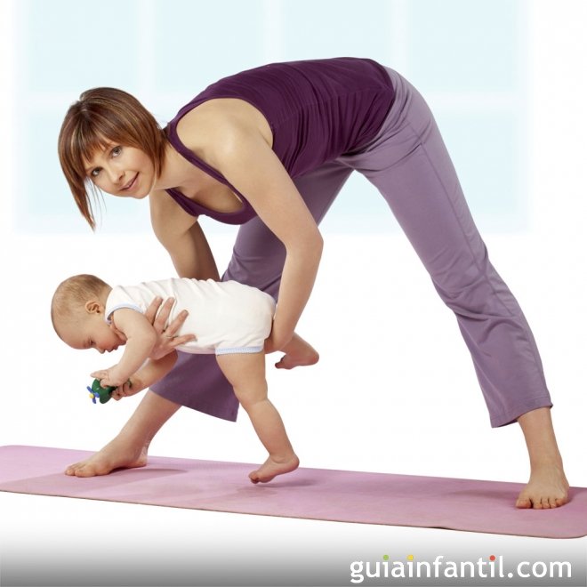 Así son las clases de Kundalini yoga para bebés y mamás