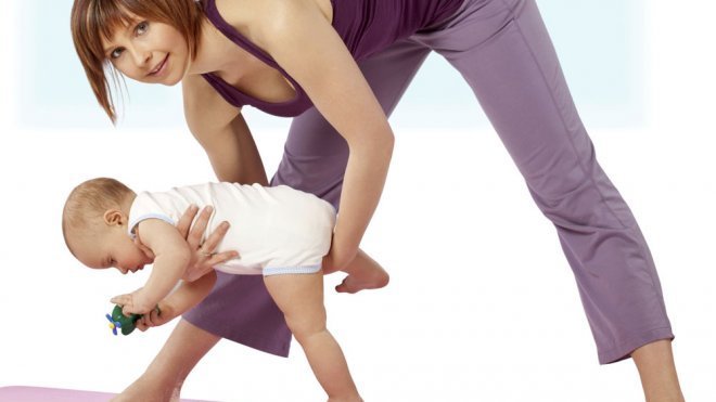 Así son las clases de Kundalini yoga para bebés y mamás