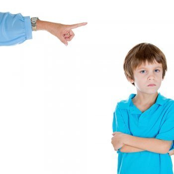 Diferencias entre consecuencia educativa y castigo. Evolución en la educación