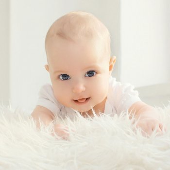 ¿Cómo se detectan los problemas de visión en bebés?