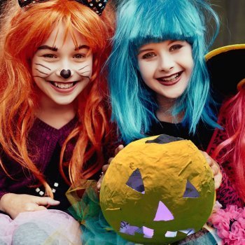 Calabaza portavelas con papel reciclado