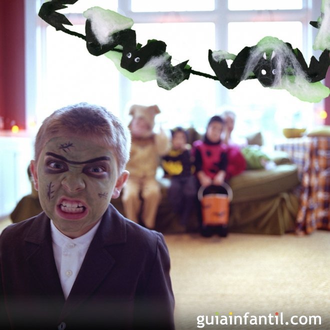 Cómo hacer una guirnalda de murciélagos para Halloween