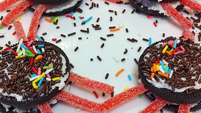 Arañas con Oreos, recetas de Halloween