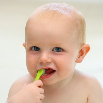Dientes de los niños: mitos y verdades