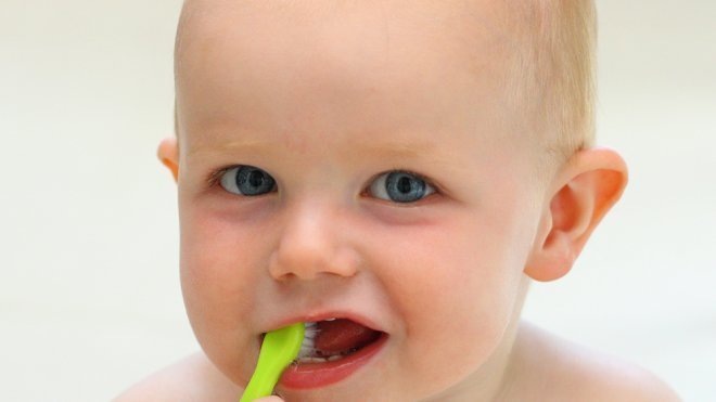 Dientes de los niños: mitos y verdades