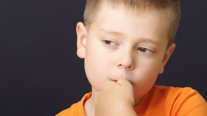 Malos hábitos y tics en los niños. Consejos de Eduard Estivill