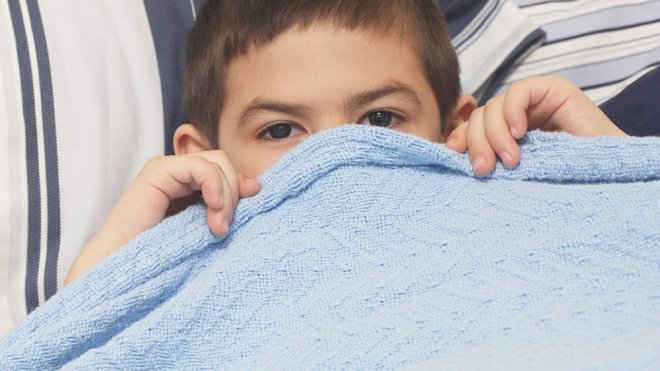 Cuando descubrimos al hijo tocandose los genitales ¿qué hacer?