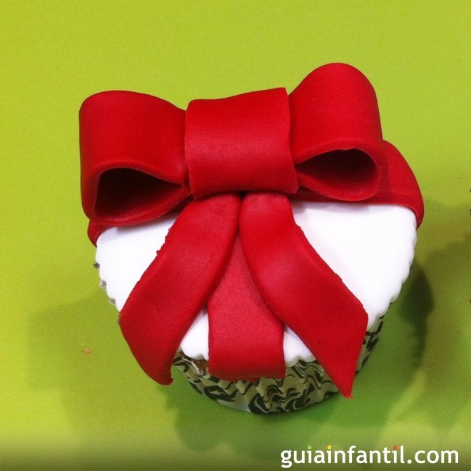 Cómo decorar un cupcake de regalo