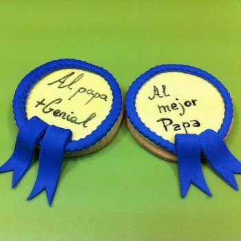 Cómo decorar galletas con medalla para papá