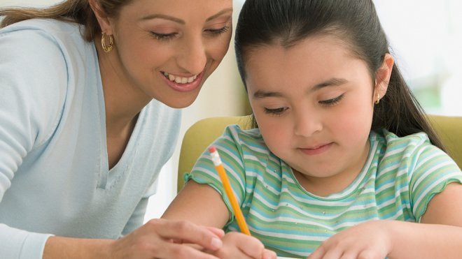 Consejos para ayudar a los niños con los deberes escolares