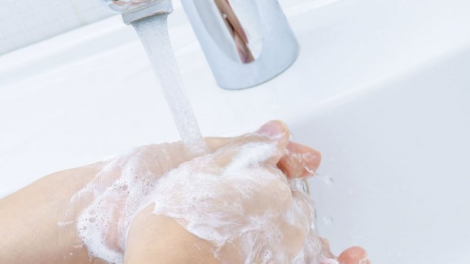 Jabón de glicerina con sorpresa. Manualidad para los niños